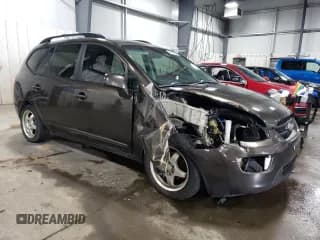 ✅ 2009 Kia Rondo LX • VIN: KNAFG528397269679 • Лот: 64802864. Опубликован ранее на Copart с пробегом 160 936 миль. Бесплатный доступ к архиву аукционных продаж из США и подробный отчёт об истории автомобиля на DreamBid. Изображение 4.