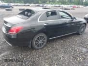✅ 2020 Mercedes-Benz C 300 • VIN: WDDWF8EB8LR561957 • Lot: 42695368. Wystawiony na IAAI z przebiegiem 81 466 mil. Bezpłatny archiwum sprzedaży aukcyjnych z USA i szczegółowy raport historii pojazdu na DreamBid. Zdjęcie 4.