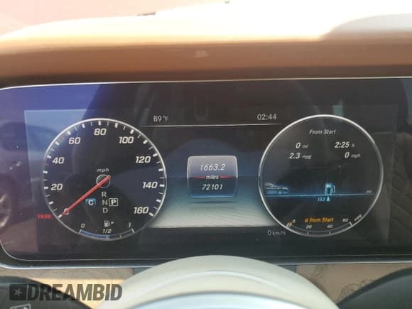 ✅ 2019 Mercedes-Benz E 450 • VIN: WDDZH6JB7KA592759 • Лот: 68437425. Опубликован ранее на Copart с пробегом 72 101 миль. Бесплатный доступ к архиву аукционных продаж из США и подробный отчёт об истории автомобиля на DreamBid. Изображение 9.