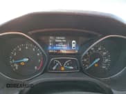 ✅ 2017 Ford Focus SE • VIN: 1FADP3F2XHL327982 • Lot: 91431365. Listed on Copart with 192,412 mi. Free auction sales archive from the USA and detailed vehicle history report at DreamBid. Image 9.