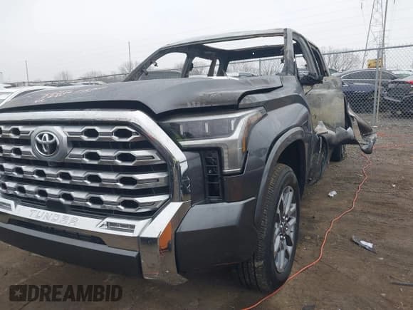 ✅ 2023 Toyota Tundra 1794 Edition • VIN: 5TFMA5DB2PX116633 • Лот: 41556030. Опубликован ранее на IAAI с пробегом 35 500 миль. Бесплатный доступ к архиву аукционных продаж из США и подробный отчёт об истории автомобиля на DreamBid. Изображение 2.