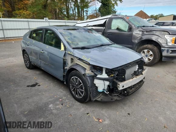 ✅ 2020 Hyundai Ioniq Limited • VIN: KMHC85LJ0LU071618 • Lot: 89717565. Listed on Copart with 33,787 mi. Free auction sales archive from the USA and detailed vehicle history report at DreamBid. Image 4.