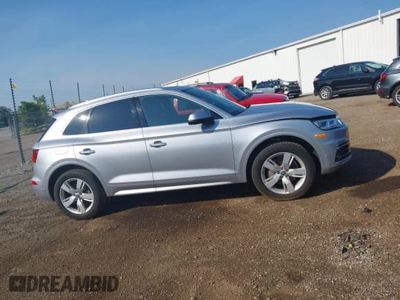 ✅ 2019 Audi Q5 Prestige • VIN: WA1CNAFY3K2043198 • Лот: 42620575. Опубликован ранее на IAAI с пробегом 61 176 миль. Бесплатный доступ к архиву аукционных продаж из США и подробный отчёт об истории автомобиля на DreamBid. Изображение 13.