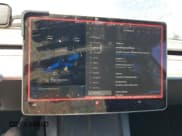 ✅ 2021 Tesla Model Y Long Range • VIN: 5YJYGAEE3MF196385 • Lot: 56984645. Wystawiony na Copart z przebiegiem 39 654 mil. Bezpłatny archiwum sprzedaży aukcyjnych z USA i szczegółowy raport historii pojazdu na DreamBid. Zdjęcie 9.