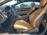 ✅ 2016 Mercedes-Benz E 400 • VIN: WDDKJ6FB4GF332005 • Lot: 66638365. Wystawiony na Copart z przebiegiem 121 376 mil. Bezpłatny archiwum sprzedaży aukcyjnych z USA i szczegółowy raport historii pojazdu na DreamBid. Zdjęcie 7.