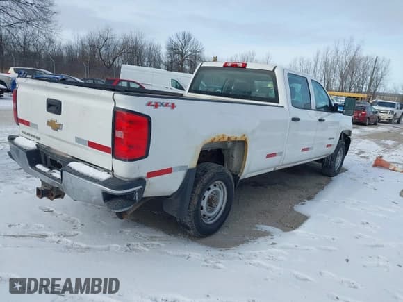 ✅ 2015 Chevrolet Silverado 2500HD Work Truck • VIN: 1GC1KUEG6FF141981 • Лот: 41480387. Опубликован ранее на IAAI с пробегом 267 557 миль. Бесплатный доступ к архиву аукционных продаж из США и подробный отчёт об истории автомобиля на DreamBid. Изображение 4.
