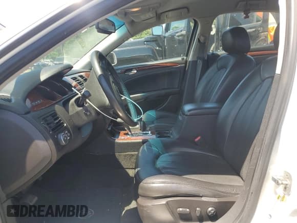 ✅ 2008 Buick Lucerne CXS • VIN: 1G4HE57Y98U137354 • Лот: 61734215. Опубликован ранее на Copart с пробегом 77 771 миль. Бесплатный доступ к архиву аукционных продаж из США и подробный отчёт об истории автомобиля на DreamBid. Изображение 7.