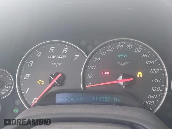 ✅ 2008 Chevrolet Corvette • VIN: 1G1YY36W985120265 • Lot: 43638631. Wystawiony na IAAI z przebiegiem 114 357 mil. Bezpłatny archiwum sprzedaży aukcyjnych z USA i szczegółowy raport historii pojazdu na DreamBid. Zdjęcie 15.