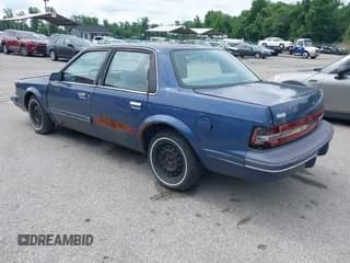 ✅ 1995 Buick Century Limited SL • VIN: 1G4AG55M1S6490050 • Лот: 42460613. Опубликован ранее на IAAI с пробегом 182 758 миль. Бесплатный доступ к архиву аукционных продаж из США и подробный отчёт об истории автомобиля на DreamBid. Изображение 3.