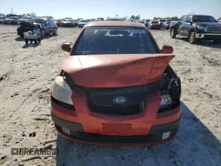 ✅ 2008 Kia Rio LX • VIN: KNADE123486333310 • Lot: 91370295. Wystawiony na Copart z przebiegiem 127 115 mil. Bezpłatny archiwum sprzedaży aukcyjnych z USA i szczegółowy raport historii pojazdu na DreamBid. Zdjęcie 5.