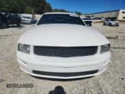 ✅ 2005 Ford Mustang GT Deluxe • VIN: 1ZVFT82H055115949 • Лот: 82492605. Опубликован ранее на Copart с пробегом 245 152 миль. Бесплатный доступ к архиву аукционных продаж из США и подробный отчёт об истории автомобиля на DreamBid. Изображение 5.
