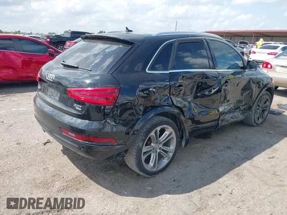 ✅ 2015 Audi Q3 Prestige • VIN: WA1GFCFS6FR009243 • Lot: 43144890. Wystawiony na IAAI z przebiegiem 127 834 mil. Bezpłatny archiwum sprzedaży aukcyjnych z USA i szczegółowy raport historii pojazdu na DreamBid. Zdjęcie 4.