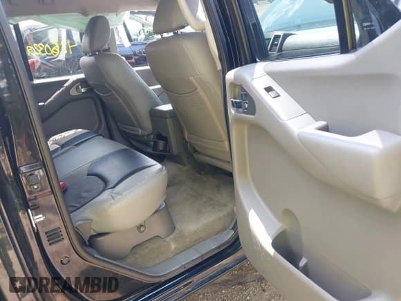 ✅ 2018 Nissan Frontier SV • VIN: 1N6AD0EV3JN733738 • Lot: 42603269. Listed on IAAI with 105,723 mi. Free auction sales archive from the USA and detailed vehicle history report at DreamBid. Image 8.