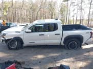 ✅ 2024 Toyota Tacoma TRD Sport Hybrid • VIN: 3TYLC5LN7RT015294 • Lot: 41886724. Listed on IAAI with 157 mi. Free auction sales archive from the USA and detailed vehicle history report at DreamBid. Image 14.