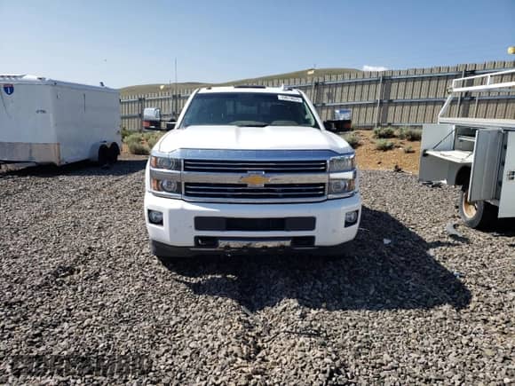 2016 Chevrolet Silverado 3500HD High Country с VIN 1GC4K1E88GF123326, выставлен на аукционе Copart как лот 59619625 с пробегом 133 596 миль миль и Списание • Salvage title. История ставок и продаж доступна на DreamBid. Изображение 5.