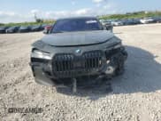 ✅ 2023 BMW 7 Series 760i xDrive • VIN: WBA33EJ09PCM54270 • Лот: 56201195. Опубликован ранее на Copart с пробегом 39 708 миль. Бесплатный доступ к архиву аукционных продаж из США и подробный отчёт об истории автомобиля на DreamBid. Изображение 5.