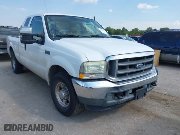 ✅ 2004 Ford F-250 XL • VIN: 1FTNX20L14EA53550 • Lot: 43213559. Listed on IAAI with 207,881 mi. Free auction sales archive from the USA and detailed vehicle history report at DreamBid. Image 1.