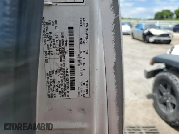 ✅ 2003 Ford Econoline Cargo Super • VIN: 1FTNS24L33HB79897 • Лот: 68431674. Опубликован ранее на Copart с пробегом 493 354 миль. Бесплатный доступ к архиву аукционных продаж из США и подробный отчёт об истории автомобиля на DreamBid. Изображение 14.