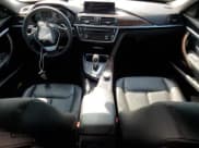 ✅ 2015 BMW 3 Series 335i Gran Turismo xDrive • VIN: WBA3X9C57FD868192 • Lot: 72901134. Wystawiony na Copart z przebiegiem 40 780 mil. Bezpłatny archiwum sprzedaży aukcyjnych z USA i szczegółowy raport historii pojazdu na DreamBid. Zdjęcie 8.