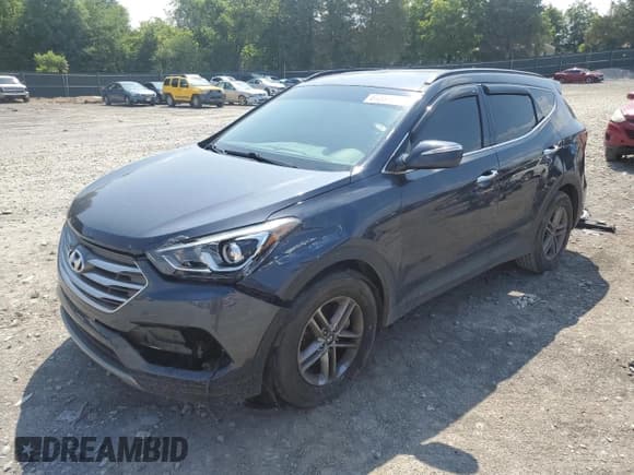 ✅ 2017 Hyundai Santa Fe 2.4L • VIN: 5NMZUDLB0HH031681 • Лот: 61555754. Опубликован ранее на Copart с пробегом 107 354 миль. Бесплатный доступ к архиву аукционных продаж из США и подробный отчёт об истории автомобиля на DreamBid. Изображение 1.