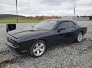 ✅ 2014 Dodge Challenger SXT • VIN: 2C3CDYAG3EH195305 • Lot: 70958424. Wystawiony na Copart z przebiegiem 145 921 mil. Bezpłatny archiwum sprzedaży aukcyjnych z USA i szczegółowy raport historii pojazdu na DreamBid. Zdjęcie 1.