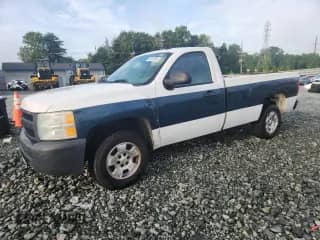 2008 Chevrolet Silverado 1500 Work Truck z VIN 1GCEC14C58Z243107, wystawiony jako Copart lot #64265505 z przebiegiem 231 765 mil mil oraz Szkoda całkowita • Salvage title. Historia ofert i sprzedaży dostępna na DreamBid. Obrazek 1.