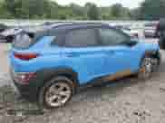 2022 Hyundai Kona SEL z VIN KM8K6CAB5NU889740, wystawiony jako Copart lot #67050245 z przebiegiem 8 507 mil mil oraz Szkoda całkowita • Salvage title. Historia ofert i sprzedaży dostępna na DreamBid. Obrazek 3.