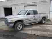 2001 Dodge 1500 с VIN 3B7HF12Y71G208643, выставлен на аукционе Copart как лот 84020754 с пробегом 174 386 миль миль и Чистый • Clean title. История ставок и продаж доступна на DreamBid. Изображение 1.