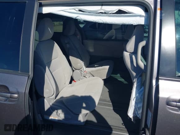 ✅ 2020 Toyota Sienna LE • VIN: 5TDKZ3DCXLS067856 • Лот: 43811903. Опубликован ранее на IAAI с пробегом 94 899 миль. Бесплатный доступ к архиву аукционных продаж из США и подробный отчёт об истории автомобиля на DreamBid. Изображение 8.