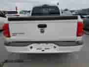 2008 Dodge Dakota SLT с VIN 1D7HE42K88S638304, выставлен на аукционе Copart как лот 51587294 с пробегом 120 295 миль миль и Чистый • Clean title. История ставок и продаж доступна на DreamBid. Изображение 6.