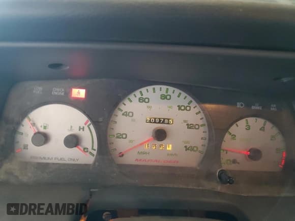 ✅ 2004 Mercury Marauder • VIN: 2MEHM79VX4X673950 • Lot: 64279635. Wystawiony na Copart z przebiegiem 209 785 mil. Bezpłatny archiwum sprzedaży aukcyjnych z USA i szczegółowy raport historii pojazdu na DreamBid. Zdjęcie 9.