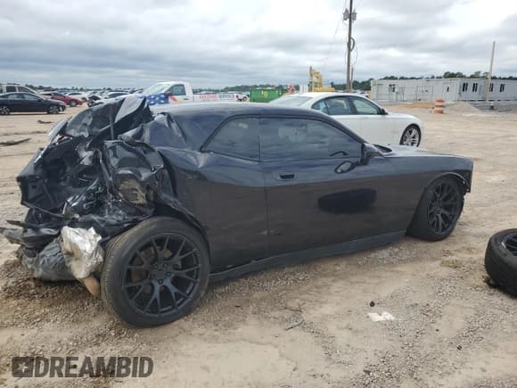 ✅ 2010 Dodge Challenger SE • VIN: 2B3CJ4DV2AH182354 • Lot: 70181594. Wystawiony na Copart z przebiegiem 100 330 mil. Bezpłatny archiwum sprzedaży aukcyjnych z USA i szczegółowy raport historii pojazdu na DreamBid. Zdjęcie 3.