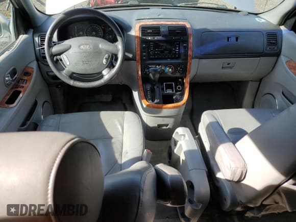 ✅ 2004 Kia Sedona LX • VIN: KNDUP131646582289 • Лот: 47321625. Опубликован ранее на Copart с пробегом 207 453 миль. Бесплатный доступ к архиву аукционных продаж из США и подробный отчёт об истории автомобиля на DreamBid. Изображение 8.