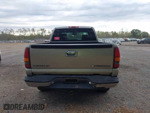 2000 Chevrolet Silverado 1500 LS с VIN 2GCEK19T4Y1297504, выставлен на аукционе IAAI как лот 43424133 с пробегом 279 718 миль миль и . История ставок и продаж доступна на DreamBid. Изображение 17.