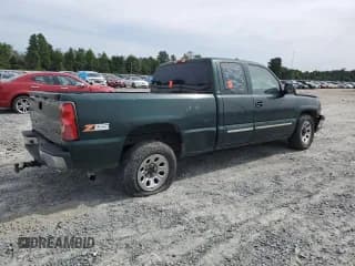 ✅ 2005 Chevrolet Silverado 1500 LS • VIN: 1GCEC19Z15Z154093 • Лот: 71923084. Опубликован ранее на Copart с пробегом 252 582 миль. Бесплатный доступ к архиву аукционных продаж из США и подробный отчёт об истории автомобиля на DreamBid. Изображение 3.