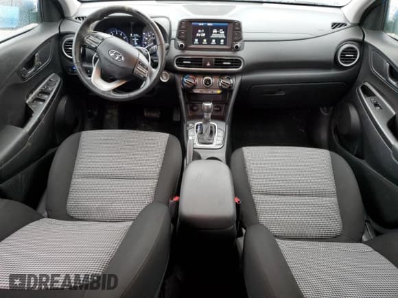 ✅ 2019 Hyundai Kona SEL • VIN: KM8K62AAXKU352858 • Лот: 39736644. Опубликован ранее на Copart с пробегом 46 660 миль. Бесплатный доступ к архиву аукционных продаж из США и подробный отчёт об истории автомобиля на DreamBid. Изображение 8.