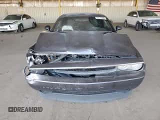 2013 Dodge Challenger SXT с VIN 2C3CDYAG1DH581610, выставлен на аукционе Copart как лот 89675765 с пробегом 186 456 миль миль и Списание • Salvage title. История ставок и продаж доступна на DreamBid. Изображение 5.