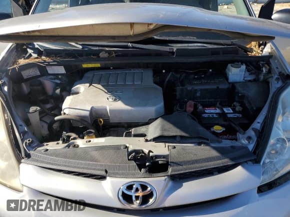 ✅ 2007 Toyota Sienna LE • VIN: 5TDZK23C57S072970 • Лот: 91327335. Опубликован ранее на Copart с пробегом 277 990 миль. Бесплатный доступ к архиву аукционных продаж из США и подробный отчёт об истории автомобиля на DreamBid. Изображение 12.