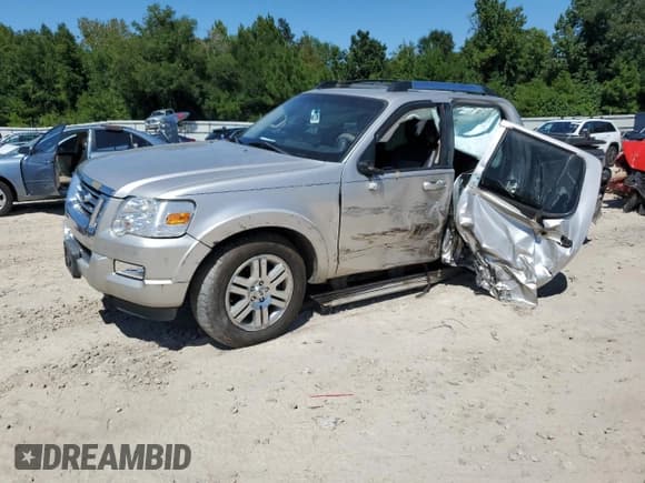 ✅ 2008 Ford Explorer Sport Trac Limited • VIN: 1FMEU33E68UA28260 • Лот: 71092935. Опубликован ранее на Copart с пробегом Не указан. Бесплатный доступ к архиву аукционных продаж из США и подробный отчёт об истории автомобиля на DreamBid. Изображение 1.