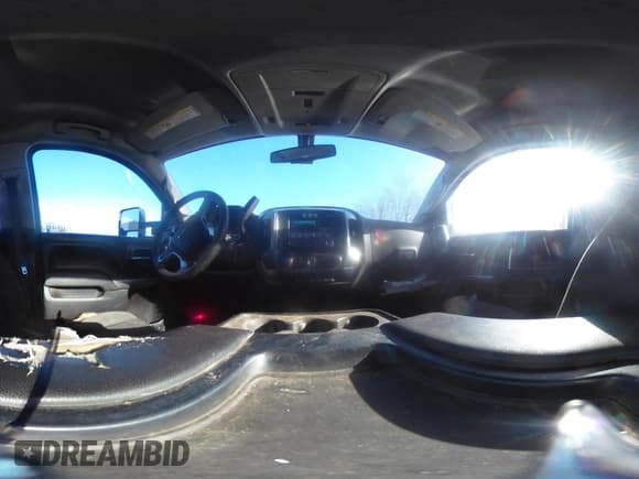 ✅ 2015 Chevrolet Silverado 2500HD LT • VIN: 1GC2KVEG8FZ549360 • Lot: 41497647. Wystawiony na IAAI z przebiegiem 142 379 mil. Bezpłatny archiwum sprzedaży aukcyjnych z USA i szczegółowy raport historii pojazdu na DreamBid. Zdjęcie 18.