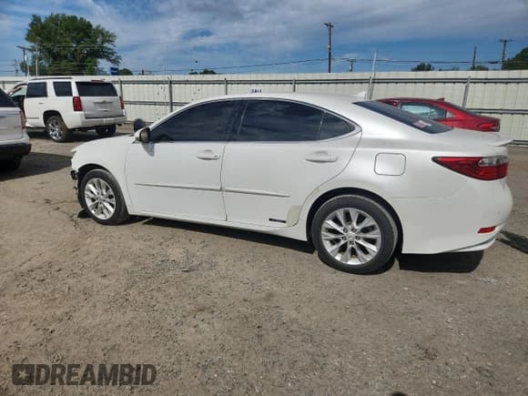 ✅ 2014 Lexus ES 300h • VIN: JTHBW1GG6E2039461 • Lot: 84951595. Listed on Copart with 157,924 mi. Free auction sales archive from the USA and detailed vehicle history report at DreamBid. Image 2.