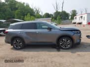 ✅ 2023 Infiniti QX60 Luxe • VIN: 5N1DL1FSXPC359769 • Lot: 42389617. Wystawiony na IAAI z przebiegiem 32 281 mil. Bezpłatny archiwum sprzedaży aukcyjnych z USA i szczegółowy raport historii pojazdu na DreamBid. Zdjęcie 12.