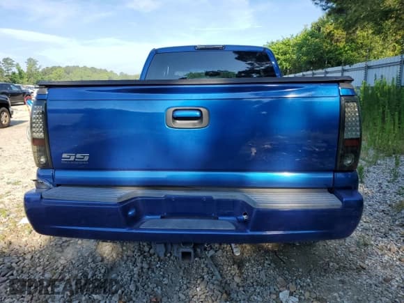 ✅ 2003 Chevrolet Silverado SS • VIN: 2GCEK19N331336514 • Лот: 58198544. Опубликован ранее на Copart с пробегом 123 463 миль. Бесплатный доступ к архиву аукционных продаж из США и подробный отчёт об истории автомобиля на DreamBid. Изображение 6.
