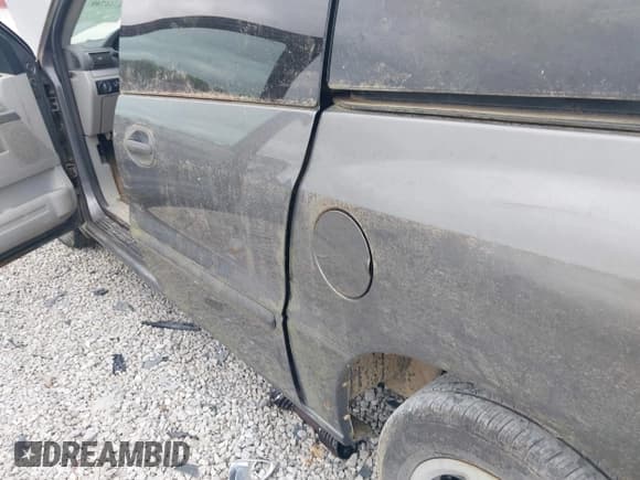 ✅ 2006 Ford Freestar SE • VIN: 2FMZA516X6BA58849 • Lot: 42756749. Listed on IAAI with Not provided. Free auction sales archive from the USA and detailed vehicle history report at DreamBid. Image 12.