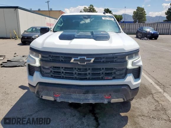 ✅ 2024 Chevrolet Silverado 1500 LT Trail Boss • VIN: 3GCUDFEDXRG243117 • Lot: 69073085. Wystawiony na Copart z przebiegiem 61 981 mil. Bezpłatny archiwum sprzedaży aukcyjnych z USA i szczegółowy raport historii pojazdu na DreamBid. Zdjęcie 5.