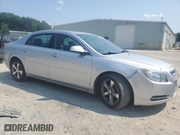 2012 Chevrolet Malibu 2LT z VIN 1G1ZD5E01CF363564, wystawiony jako Copart lot #63238174 z przebiegiem 91 102 mil mil oraz Czysty tytuł • Clean title. Historia ofert i sprzedaży dostępna na DreamBid. Obrazek 4.