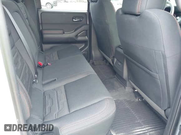 ✅ 2025 Nissan Frontier SV • VIN: 1N6ED1EKXSN600263 • Lot: 42882428. Listed on IAAI with 9,463 mi. Free auction sales archive from the USA and detailed vehicle history report at DreamBid. Image 8.
