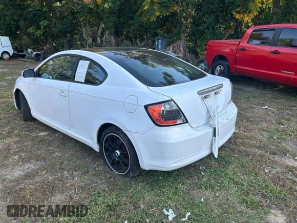 ✅ 2005 Scion tC • VIN: JTKDE177450012972 • Lot: 93980005. Listed on Copart with 209,782 mi. Free auction sales archive from the USA and detailed vehicle history report at DreamBid. Image 3.