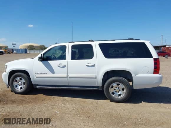 2014 Chevrolet Suburban LT z VIN 1GNSCJE0XER245963, wystawiony jako IAAI lot #43110230 z przebiegiem 160 648 mil mil oraz . Historia ofert i sprzedaży dostępna na DreamBid. Obrazek 15.