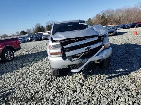 ✅ 2016 Chevrolet Silverado 1500 LS • VIN: 1GCVKNEC5GZ125355 • Лот: 86126464. Опубликован ранее на Copart с пробегом 329 285 миль. Бесплатный доступ к архиву аукционных продаж из США и подробный отчёт об истории автомобиля на DreamBid. Изображение 10.